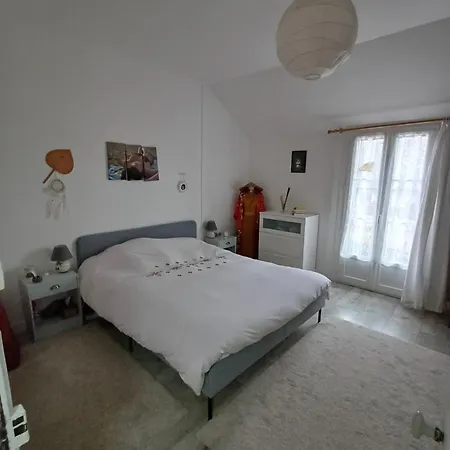Aline Et Dim Bed & Breakfast Mereville (Essonne)